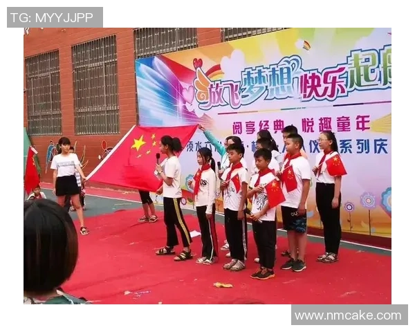 足球明星与孩子们心灵对话：温馨采访展现童真与梦想的交融