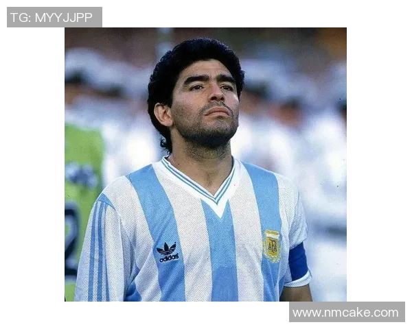 历史足球巨星星级排名盘点 盘点足坛传奇人物的辉煌成就与影响力