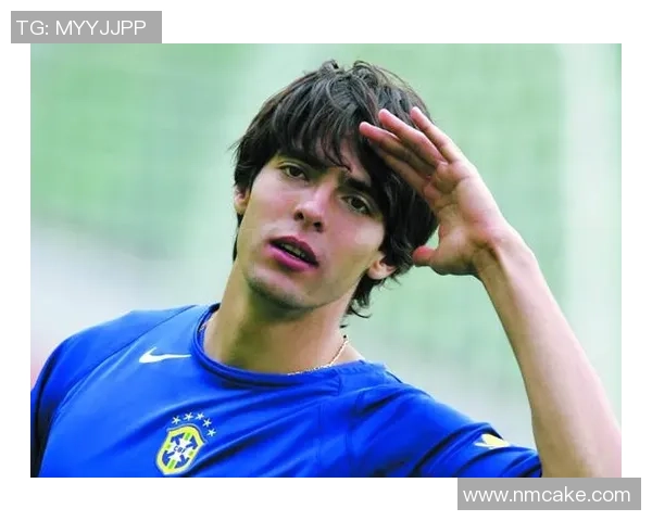 足球球星隔离生活揭秘：从训练到家庭时光的自我调适与成长